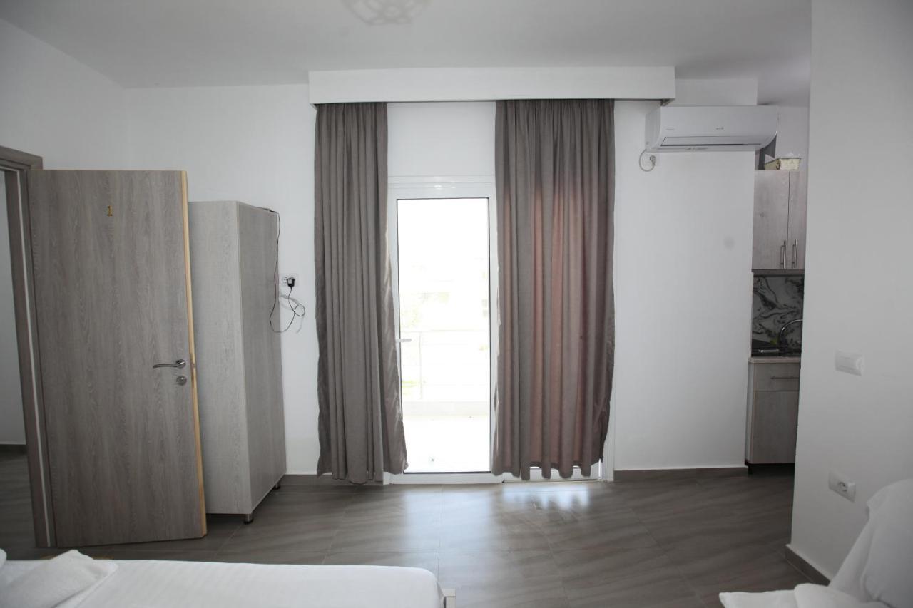 Vila Dodaj Ksamil Buitenkant foto