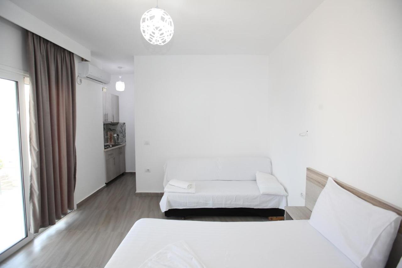 Vila Dodaj Ksamil Buitenkant foto