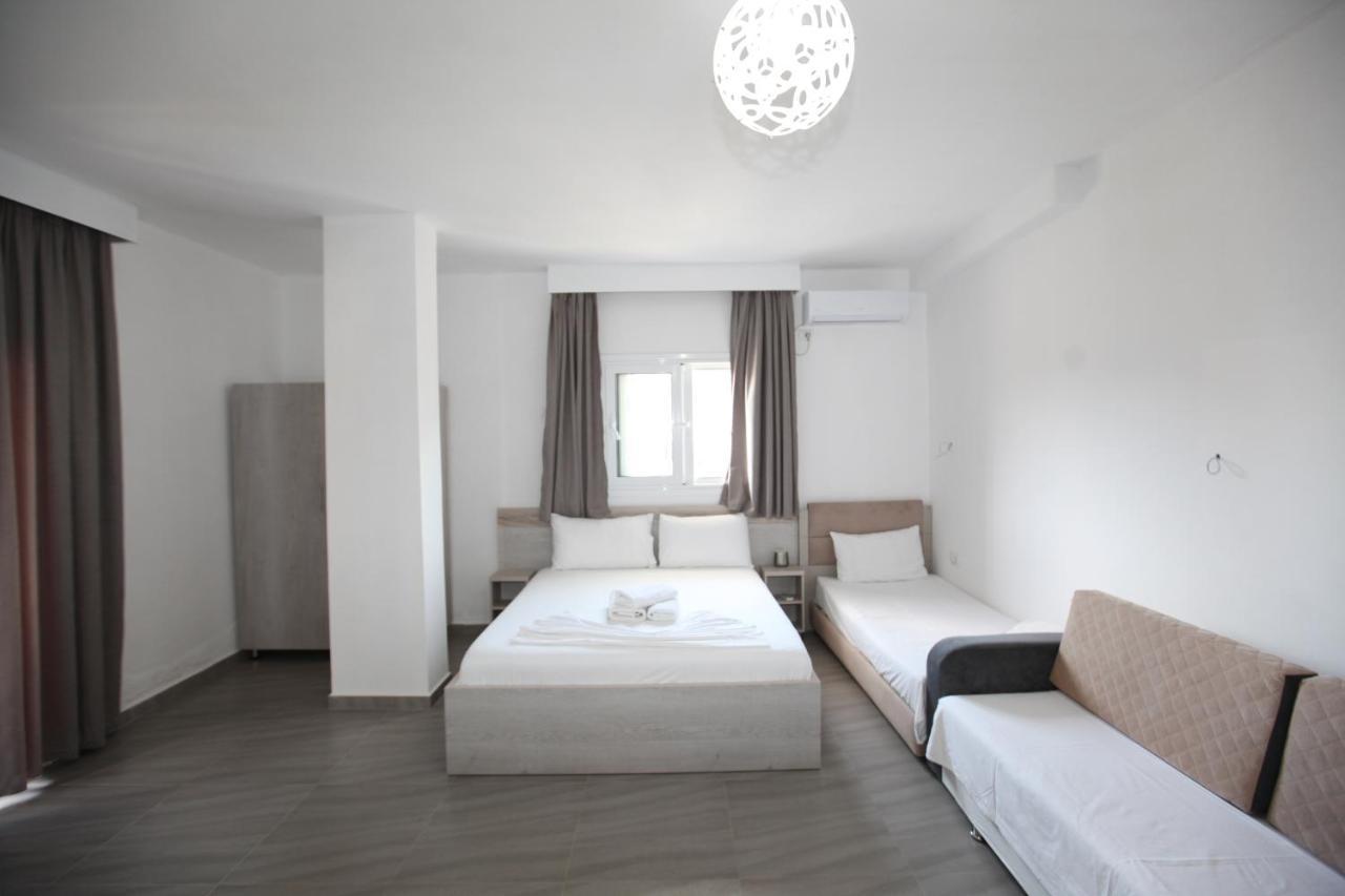 Vila Dodaj Ksamil Buitenkant foto