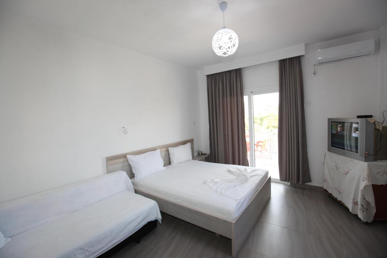 Vila Dodaj Ksamil Buitenkant foto